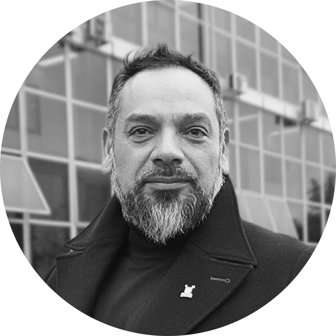 Dr. Roberto Bernal Valenzuela